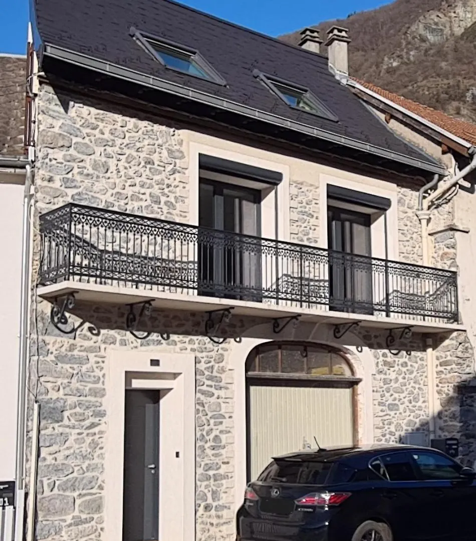 Maison De Village Sechilienne